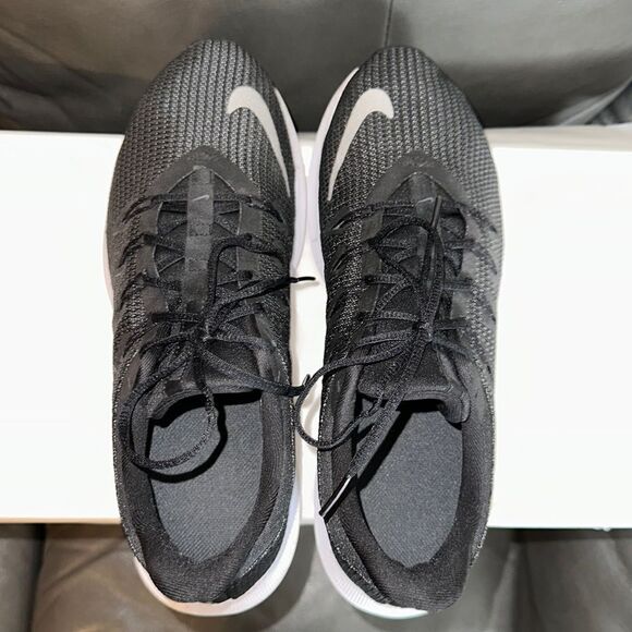 NIKE 9.5 Quest Slip Resistant Black Tan Knit Blue White Running Sneakers - Picture 10 of 15